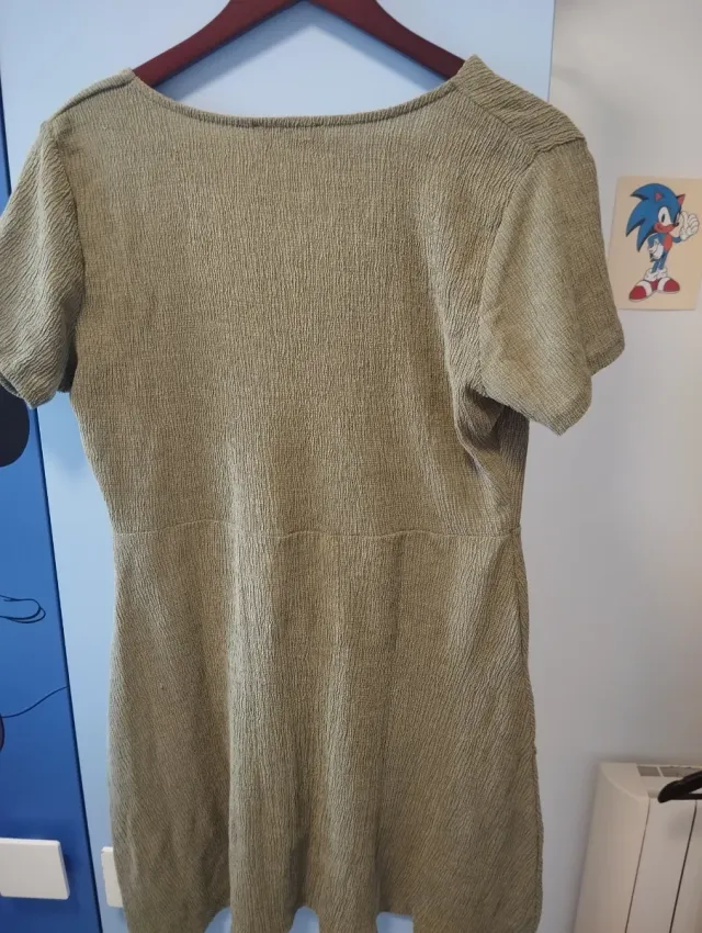 Vestido verde con botones