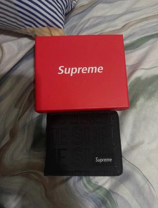 Cartera Supreme Negra