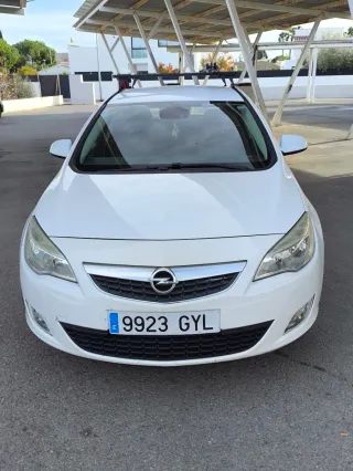 Opel Astra 2010