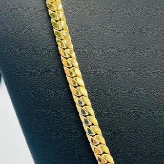 CADENA CUBANA, Hueca con cierre de circonita. Oro