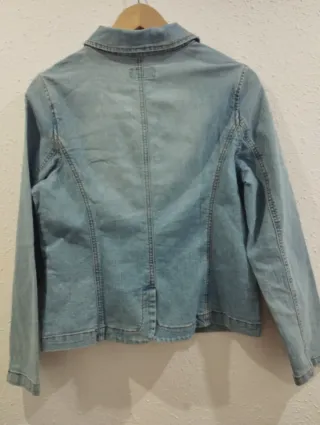 Chaqueta vaquera azul Talla 40