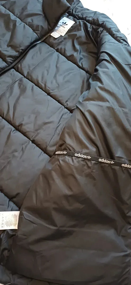 Nuevo Adidas Abrigo acolchada  Originals Negro