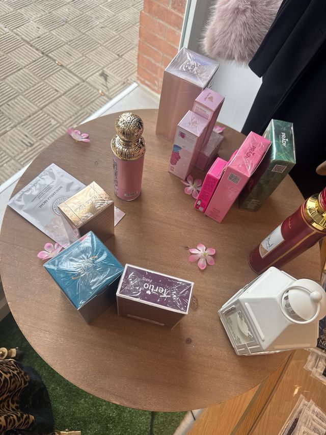 Mesa redonda madera y metal