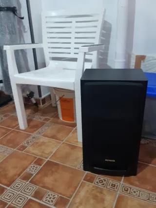 Altavoces Aiwa Negros