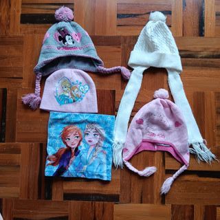 Lote 4 gorros y cuello niña