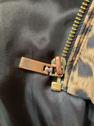 Chaqueta impermeable animal print