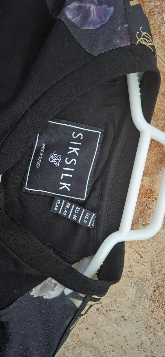 Sudadera SikSilk Crop Flores