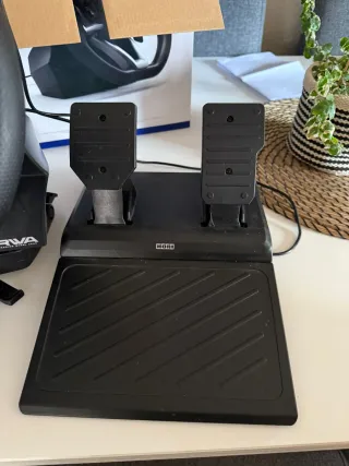 Volante HORI RWA Racing Wheel Apex PS5/PS4