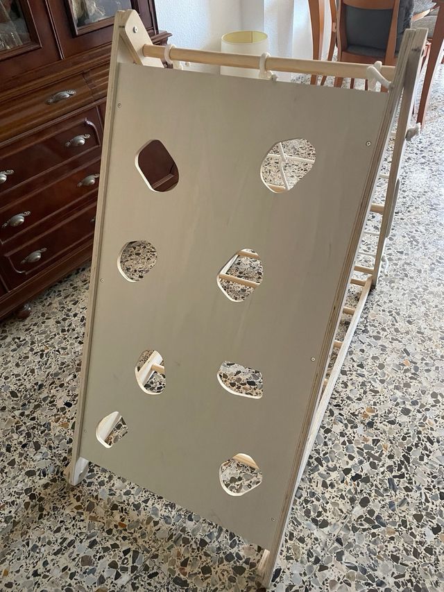 Triángulo de aprendizaje infantil madera