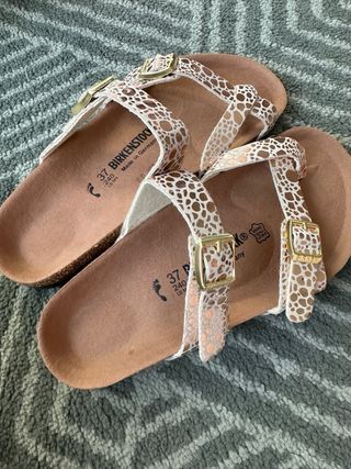 Sandalias Birkenstock Beige y Dorado