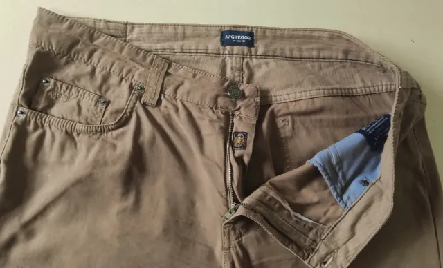 Pantalón de hombre McGregor, color beige.