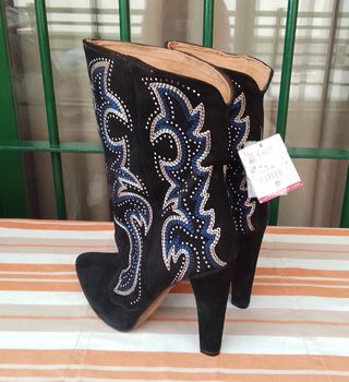 Botines bordados de piel Zara