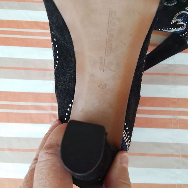 Botines bordados de piel Zara