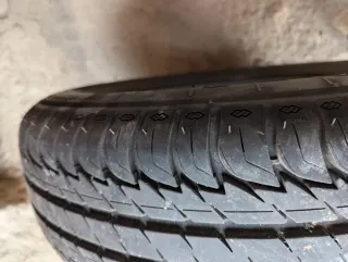 Neumáticos de invierno con llantas – 185/70 R14