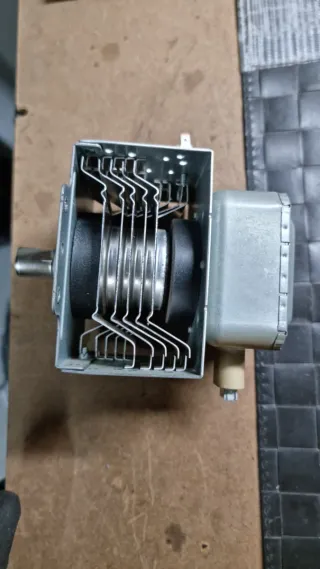 Magnetrón WITOL 2M219J para microondas