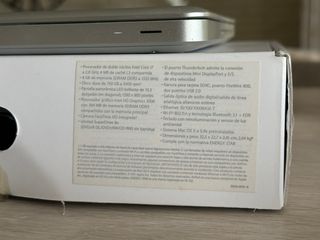 MacBook Pro 13.3 y MagSafe 2 Power Adapter