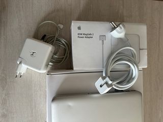 MacBook Pro 13.3 y MagSafe 2 Power Adapter