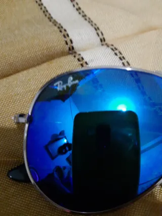 Gafas Ray-Ban Fondo Azul Marino
