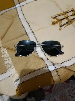 Gafas Ray-Ban Fondo Azul Marino