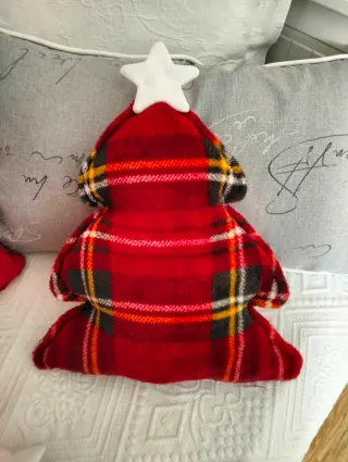 2 Cojines en forma de Árbol Navidad