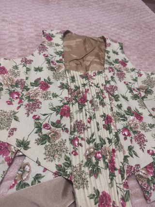 Justillo y camisa de huertana valenciana