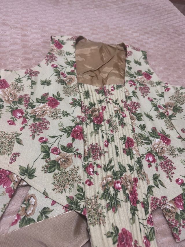 Justillo y camisa de huertana valenciana