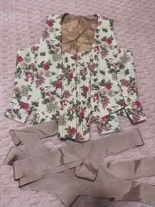 Justillo y camisa de huertana valenciana