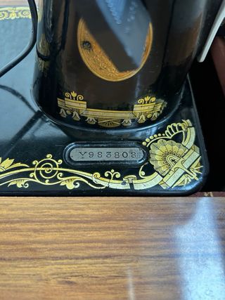 Máquina de coser Singer antigua