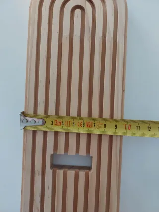 2 pezzi di scaffali da parete in legno