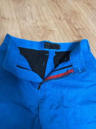 Pantalón Corto Oakley Azul Talla 38.