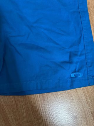 Pantalón Corto Oakley Azul Talla 38.
