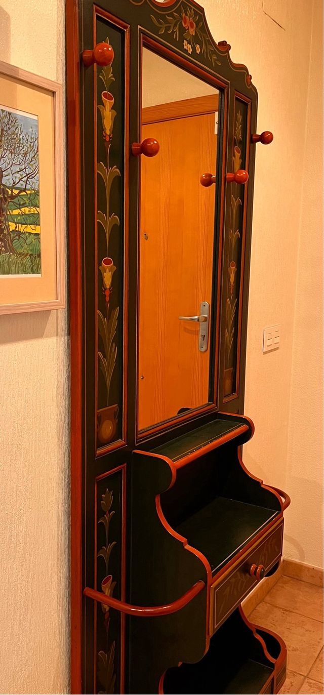 Mueble recibidor madera pintado a mano