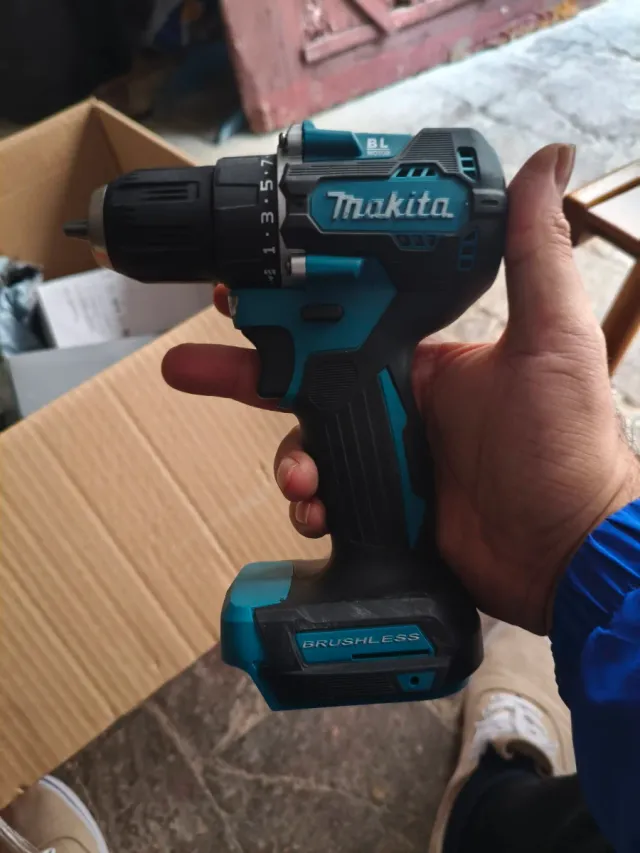 Taladro Percutor Makita Brushless