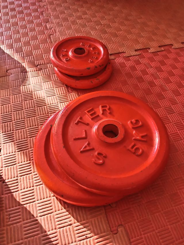 Pesas y barras gimnasio