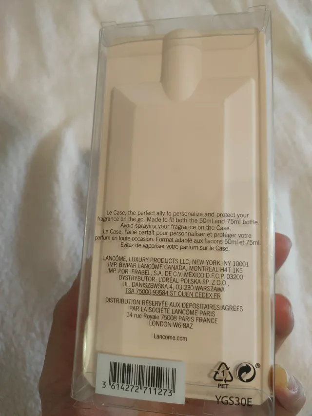 Estuche para guardar tú perfume Idole de Lancôme