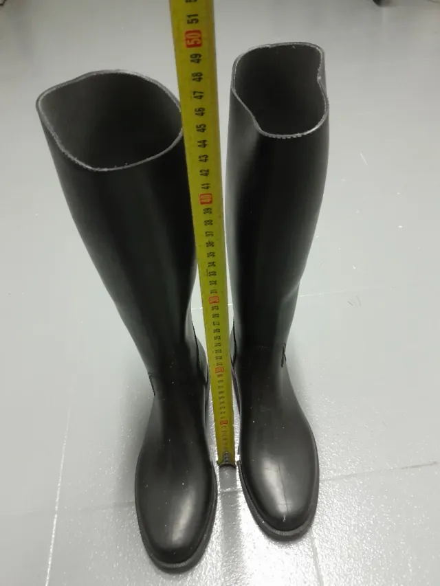 Botas de agua negras