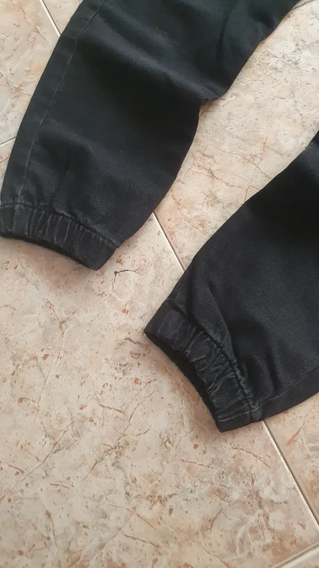 Pantalón cargo negro Pull&Bear