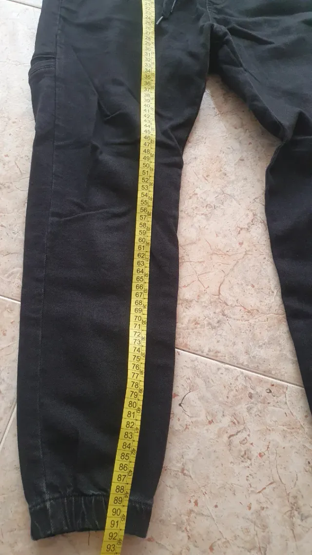 Pantalón cargo negro Pull&Bear