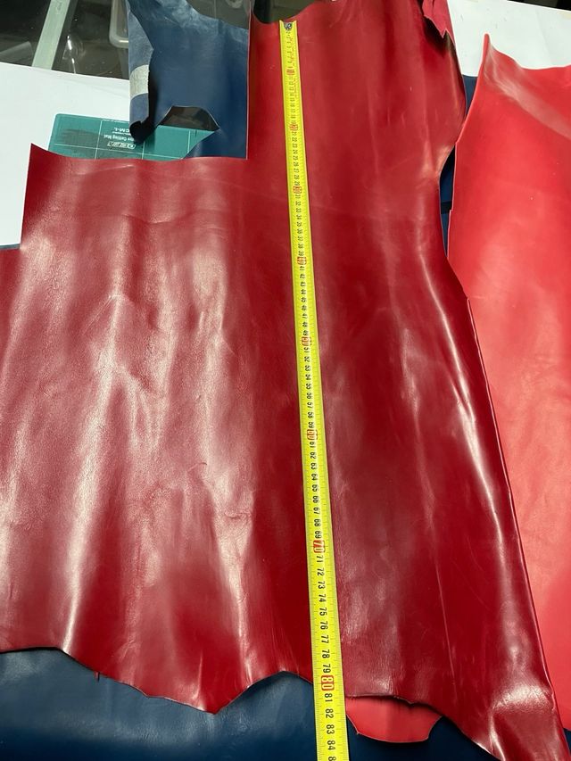 Lotto 6 Ritagli pelle capretto blu e rossi