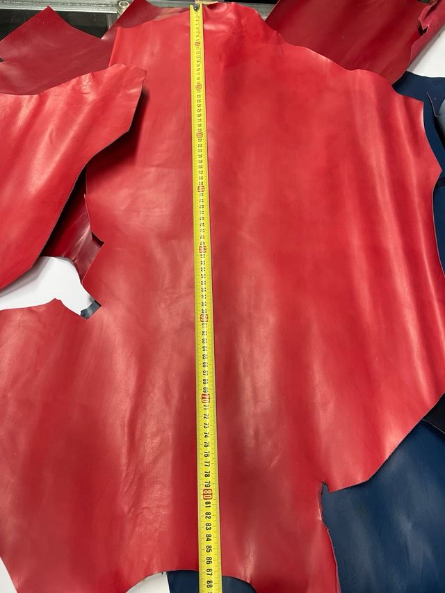 Lotto 6 Ritagli pelle capretto blu e rossi