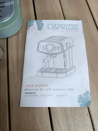 Cafetera Express Semiautomática Caprizze Kai 1050