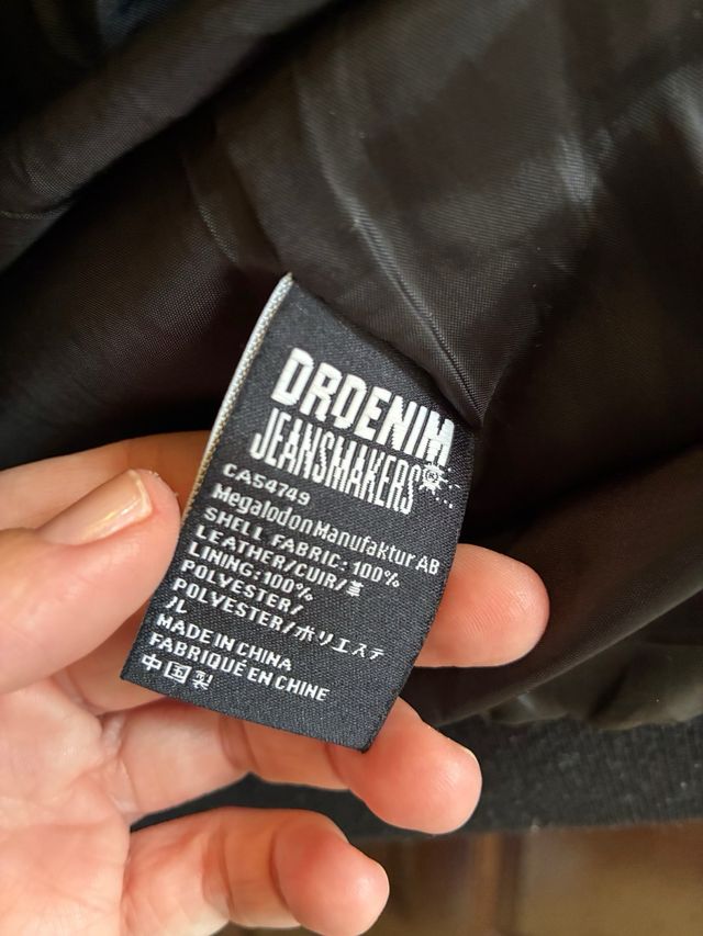 Cazadora bomber ante T-L