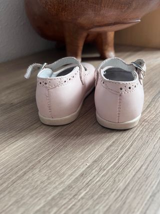 Merceditas rosa talla 19