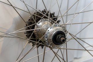 Rueda de carretera 700c clásica – 5 velocidades