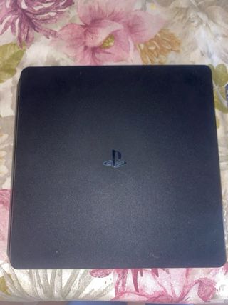 PS4 + Mando Camuflaje + 9 Juegos