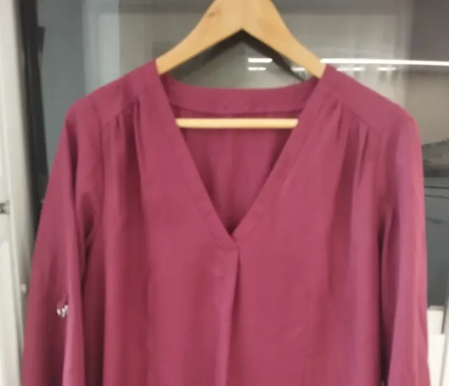 Lote 2 blusas premamá (blanco y burdeos)