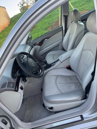 Mercedes-Benz Clase E 2004