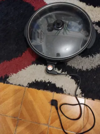 Plancha Eléctrica con Tapa de Cristal