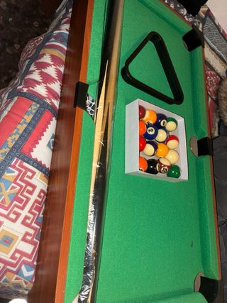 Mini mesa de billar con accesorios