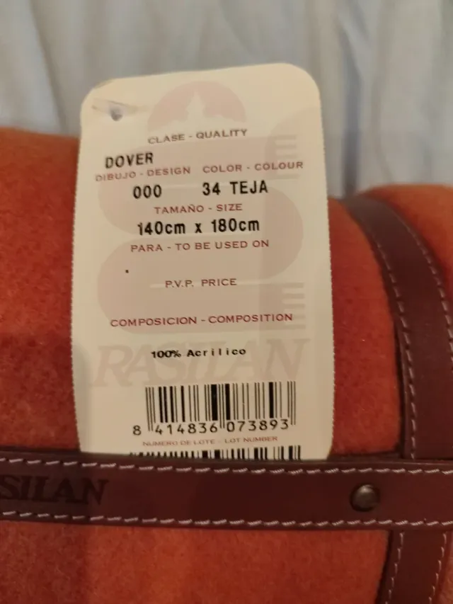 Manta multiusos naranja de forro polar